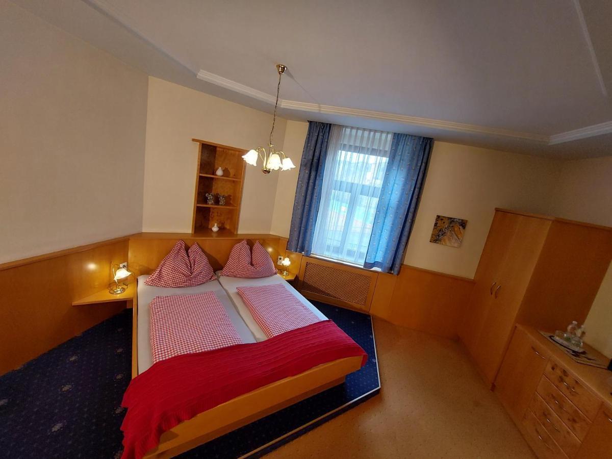 3 Raben - Leoben - Zimmer Fuer Geschaeftsreisende, Urlauber, Monteure Und Handwerker, Polski Pensjonat Austria Luaran gambar