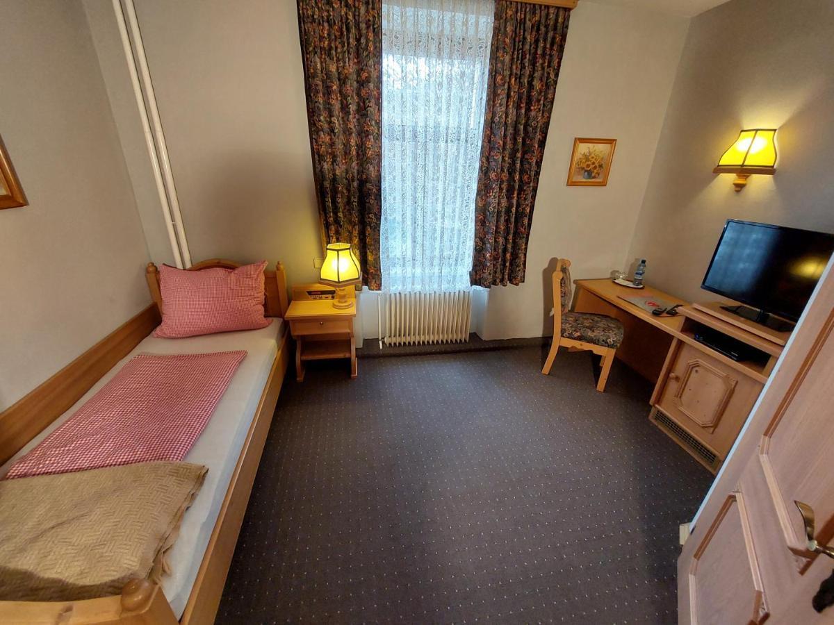 3 Raben - Leoben - Zimmer Fuer Geschaeftsreisende, Urlauber, Monteure Und Handwerker, Polski Pensjonat Austria Luaran gambar