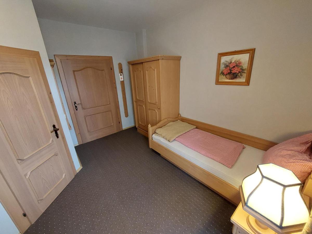 3 Raben - Leoben - Zimmer Fuer Geschaeftsreisende, Urlauber, Monteure Und Handwerker, Polski Pensjonat Austria Luaran gambar